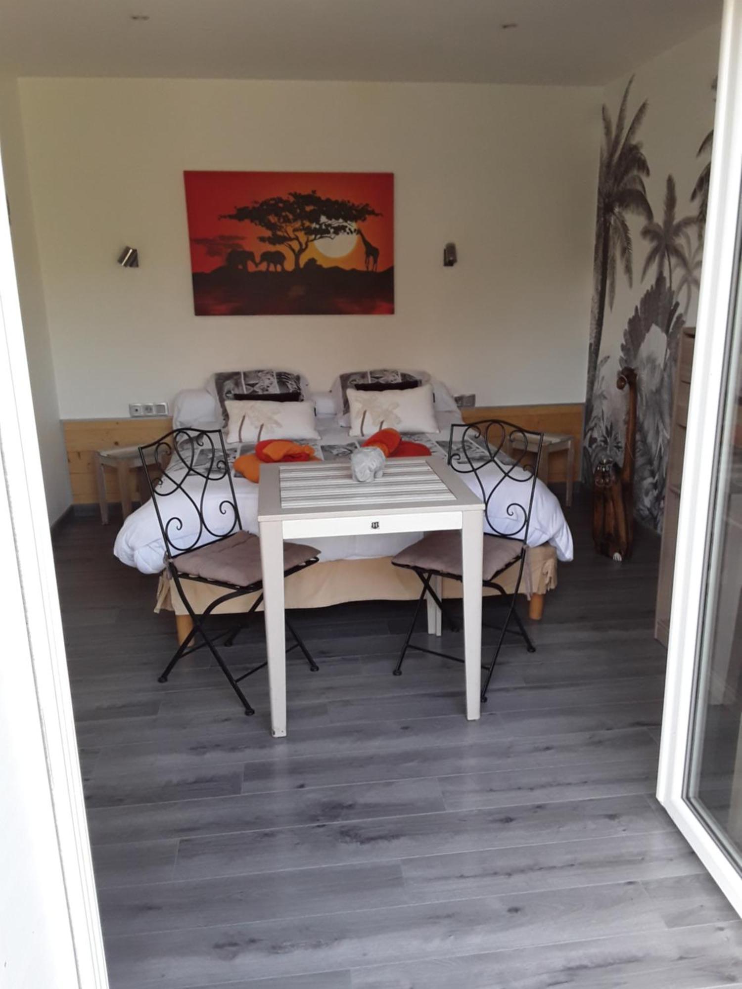 Chambres D'Hotes De L'Orval Thiergeville Εξωτερικό φωτογραφία